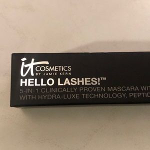it cosmetics HELLO LASHES ! New in Box